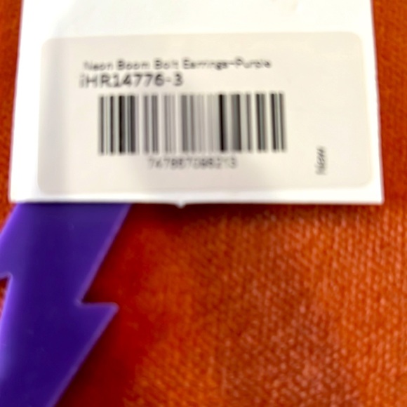 NWT Lightning Bolt Earrings - Picture 7 of 8